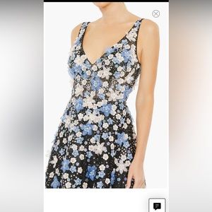 Floral Appliqué Sparkle Ballgown
MAC DUGGAL. Worn once for two hours. No flaws